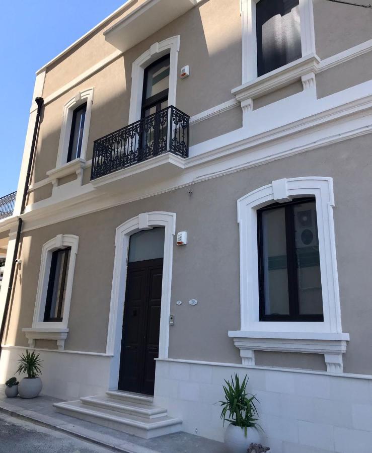 Villa Di Giulio Suite Brindisi Exterior photo